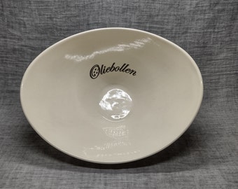 Quadrifoglio | 'Oliebollen kom' Serveerkom Ronde kom (lengte 26,0 cm | breedte 21,0 cm) witte kleur met bescheiden zwarte opdruk | Vintage