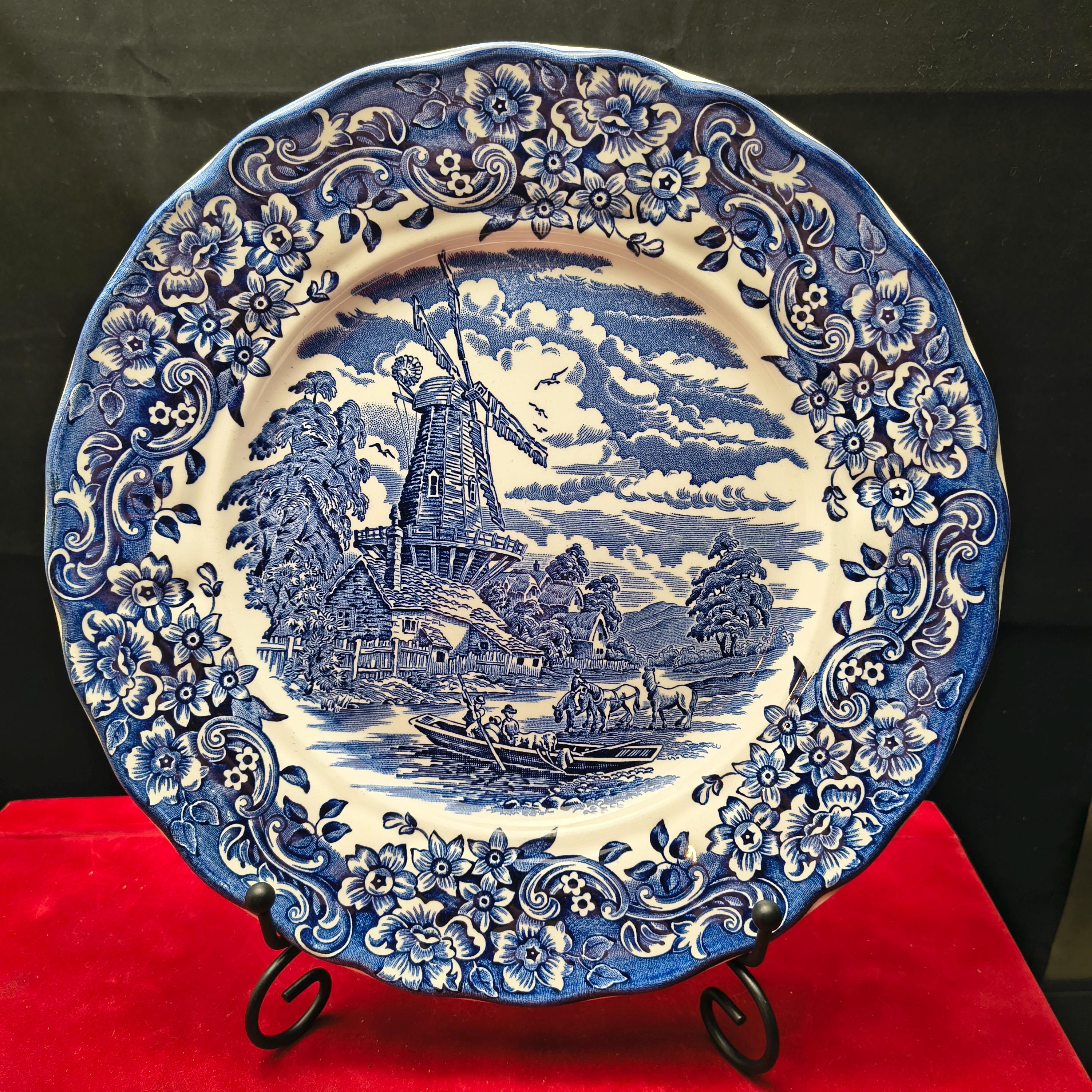 Royal Tudor Ware - Etsy