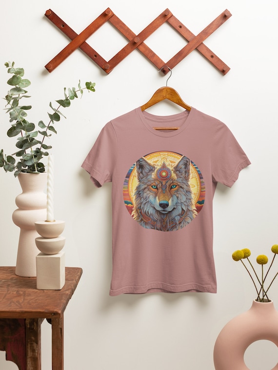 Tribal Wolf's Head Short Sleeve T-shirt - Unisex Nature-inspired