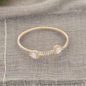 Heart Bracelet: Open Rhinestone Bracelet