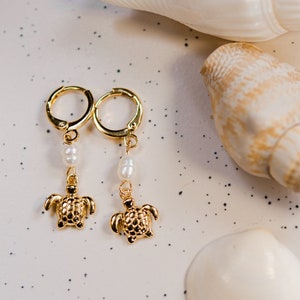 Sea Turtle Earrings, Natural Freshwater Pearls, 18K Gold Plated, Waterproof Jewellery, Ocean Earrings, Gold Hoops, Ocean Lover
