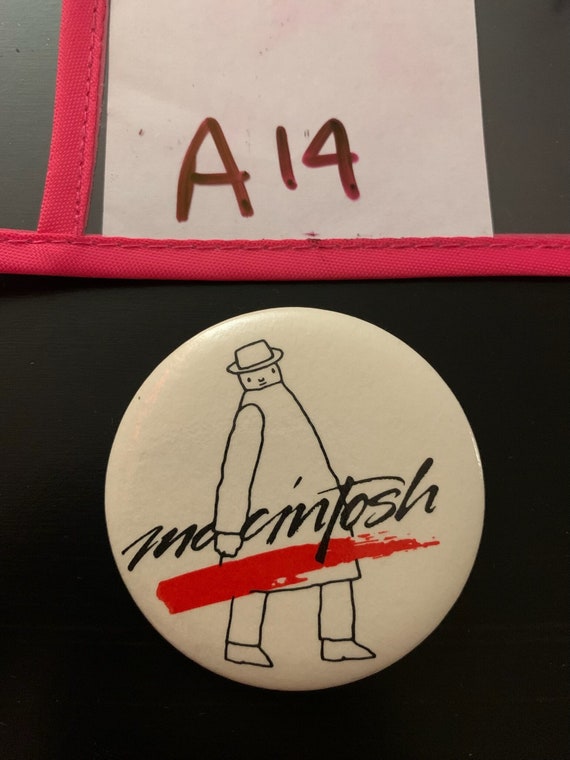 Mr. Macintosh - Button Apple Computer