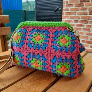 Pink Based Crochet Clasp Clutch, Crossbody bag, 2 in 1 bag,evening bag, All Day Toiletry Pouch in Boho Style,Crochet Purse with Kiss Lock