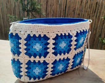 Granny Square Crochet Clutch, All Day Toiletry Pouch,Cosmetic Bag in Boho Style,zipper pouch