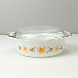 Vintage Pyrex Town Country Casserole Dish #043, 1.5 Quart, 60s, Brown & Orange Snowflakes, White Milk Glass, Collectible, Cottagecore, Gift