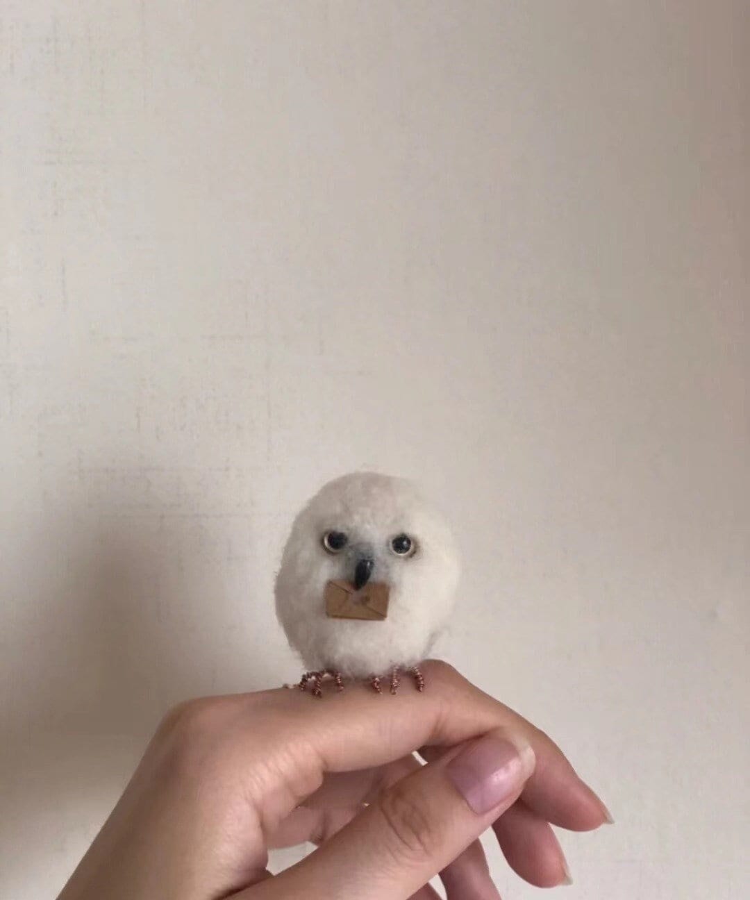 2-Inch Miniature Felt Snowy Owl with Tiny Envelope, Adorable Gift Collectible,Owl Lovers Gift,Christ