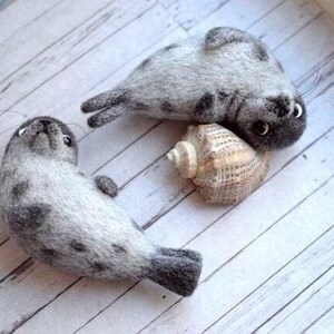 ミニニードルフェルトアシカ、フェルト動物彫刻、フェルト動物学オーナメント、子供へのギフト、ハロウィン、母の日ギフト、フェルトアシカ