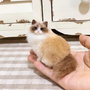 Custom Needle Felted Cat,Custom Cat Sculpture,Custom Felt Pets,Cat Memorial Gifts,Pet Replica Kitty,Ragdoll Cat,Christmas present