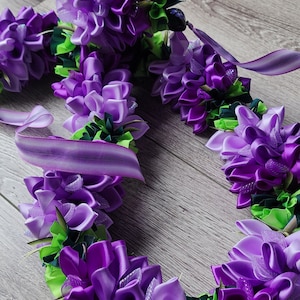 Lila Blume lei