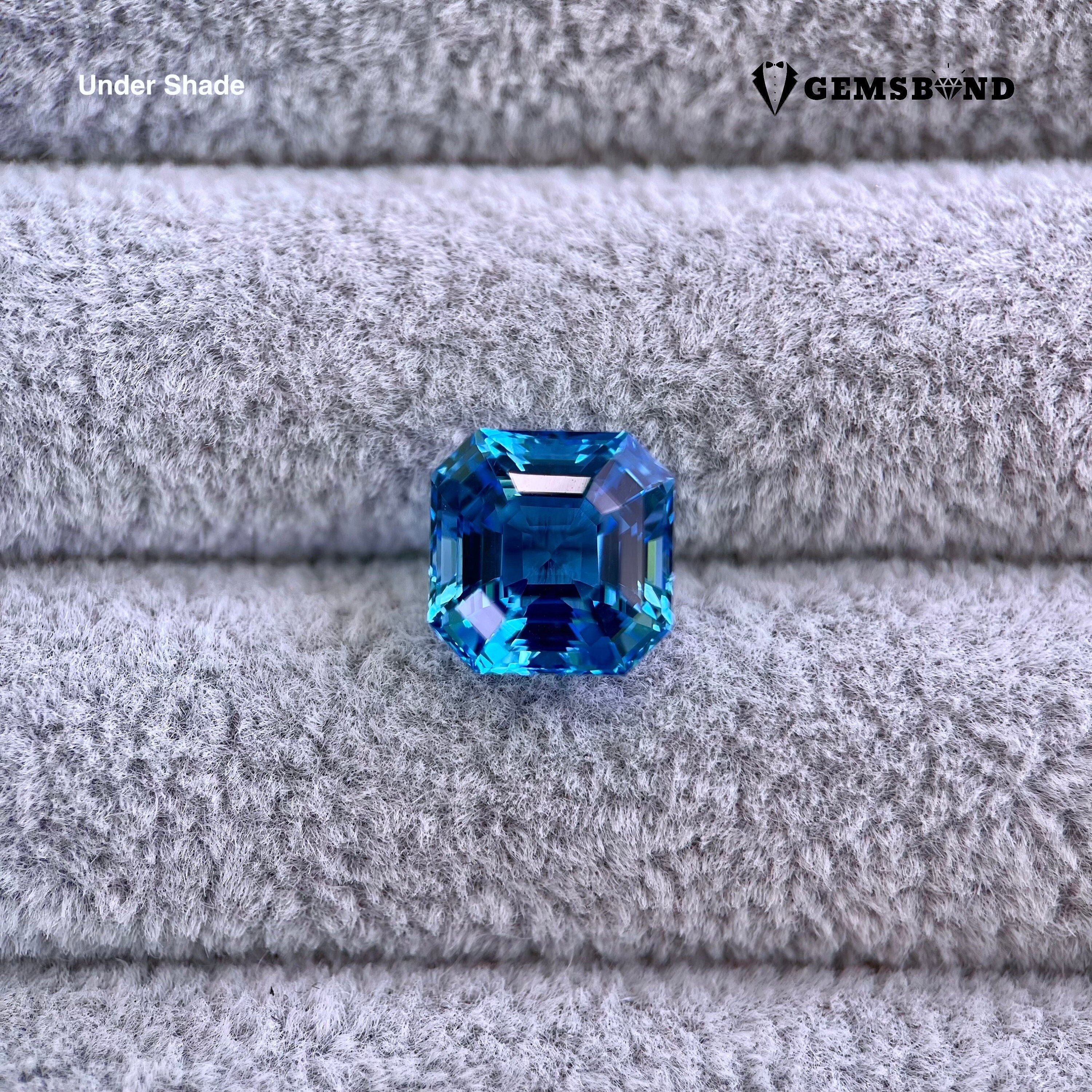 Topaze Bleue Naturelle Du Brésil - 7,12 Carats - Coupe Ovale - Très Belle Qualité VVS1