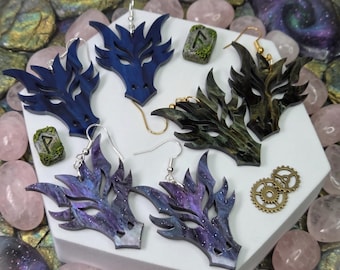 Brincos de Acrílico com Cabeça de Dragão: Joias Artesanais para Festivais