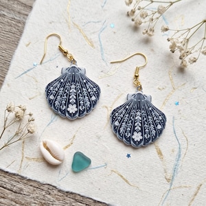 Nordic Folk Seashell Earrings –Navy Blue and White Jewelry - Dopamine Dressing
