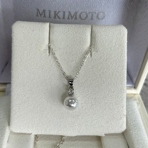 Gift for her Mikimoto Pearl Pendant Charm Jewelry Necklace