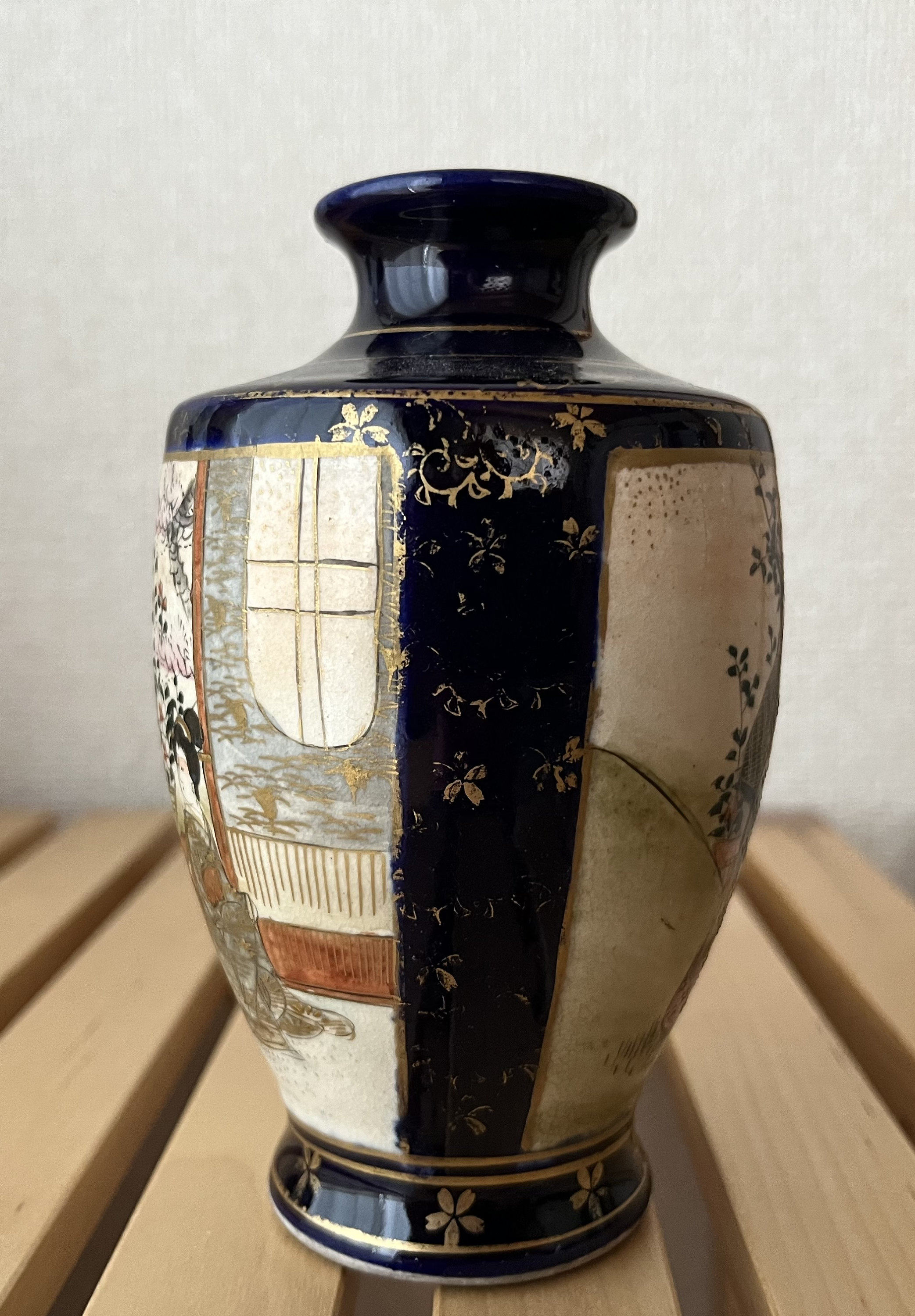 薩摩焼 錦光山造銘 瑠璃地芸者人物風景文花瓶 明治末期～大正時代 【敬