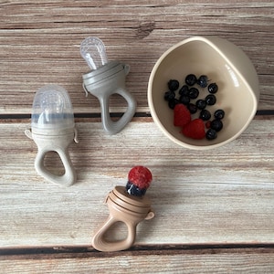 Bessentials Fruit Food Silicone Baby Feeder Review 