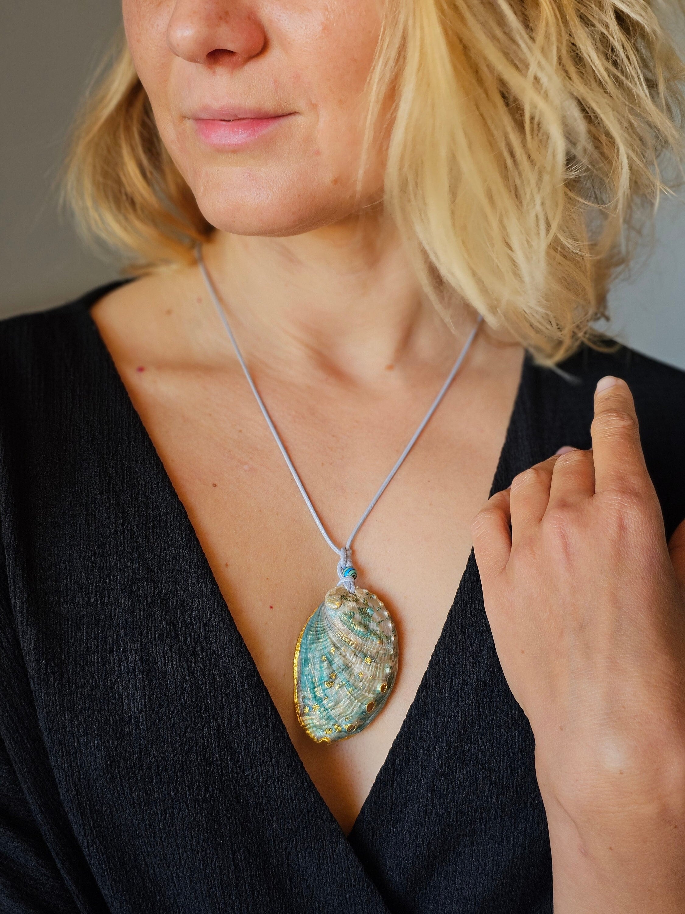 Shell Cord Necklace