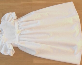 Taufkleid mit englischer Stickerei * Größe 3-6 Monate