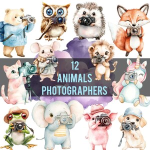 Może przedstawiać: Dwunastu akwarelowych ilustracji zwierząt trzymających aparaty fotograficzne. Zwierzęta to: niedźwiedź, sowa, jeż, lis, mysz, lew, jednorożec, żaba, słoń, świnia i pies. Tekst "12 ANIMALS PHOTOGRAPHERS" znajduje się na dole obrazu.