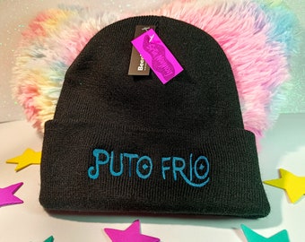 Gorro divertido colorido PUTO FRÍO. Gorro bordado para el frío con mensaje divertido