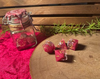 Royal Maroon Dice w/ Jar - Green & Gold Flake Dice, Dice Set for DnD or TTRPG, 7 Piece Dice set with Jar, Sanded