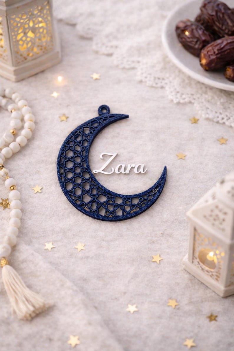 Personalised Eid Crescent Moon Ornament | Islamic Eid Decor | Custom Name Ramadan Decoration | Muslim Eid Gift | Arabic Crescent Moon Decor