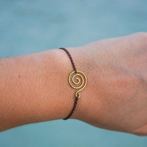 Armband "Belia" Spiraal Macramé Boho Sieraden Draad Filigraan Edelsteen Messing Zon Unisex Hippie Boheems Cadeau Tribal Goud Zomer