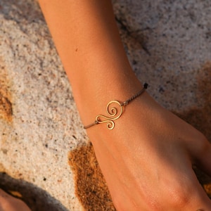 Armband “Buna&quot; Spirale Makramee Boho Schmuck Draht filigran Edelstein Messing Sonne bohemian Hippie Strand ethno Tribal Gold Sommer earthy