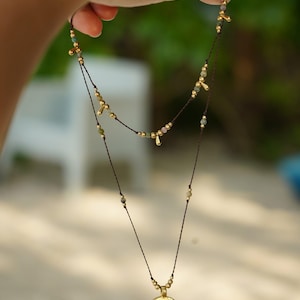 Collar de macramé "Índigo", ágata india, collar boho de filigrana, piedra preciosa, latón, rayos de sol, unisex, hippie, festival, regalo bohemio