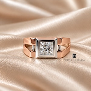 Prinsessenring met in het laboratorium gekweekte diamant en tweekleurige gouden accenten. Een stijlvolle statement ring met een opvallende, gedurfde gespleten band. Handgemaakte sieraden voor hem.