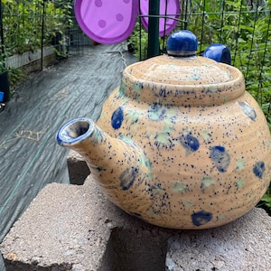 Blue Moon Belly Tea Pot