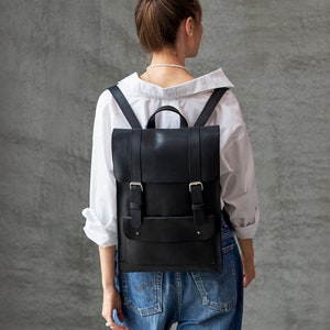 Stilvoller Lederrucksack, Damen Lederrucksack, stilvolle Arbeitstasche, Laptop Lederrucksack, Frauen Stadtrucksack, Reiserucksack Bild 1