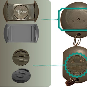 Illustration des deux pièces proposées : La protection de la pile où est fixé la partie métallique, ainsi que la protection se trouvant au dessus, directement au dos de la télécommande, aussi appelé coque de protection.