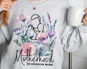 La maternité, c'est le travail du Royaume, la fête des mères florale PNG : modèle de chemise pour maman chrétienne (téléchargement numérique) CM009