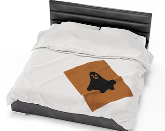 Ghost Halloween Throw Blanket: Spooky Season Decor
