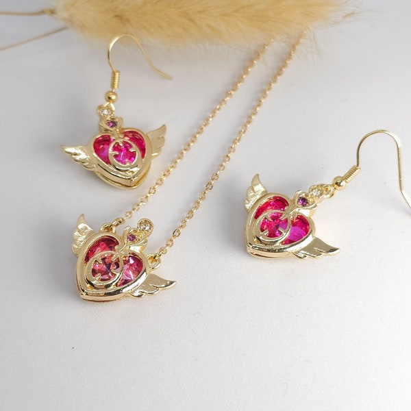 Sailor Moon inspiriert Halskette | Rosa Herz Kette | Herzanhänger | Herz mit Flügel | Anime Schmuck | Manga Schmuck | Kawaii Schmuck | Süß