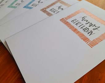 Set di 5 biglietti di auguri di buon compleanno con bordo metallico (formato A6, buste incluse): biglietti calligrafici.
