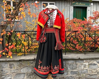 Norwegian bunad with whole silver set! Completed Telemark folk costume. Hand embroidery wool, nature plant colors, solid silver, folkart