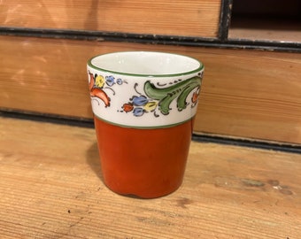 1974/75 Vintage Norwegian Porsgrund hand-painted and signed Nordic pattern mug / cup. Nordisk folk art.