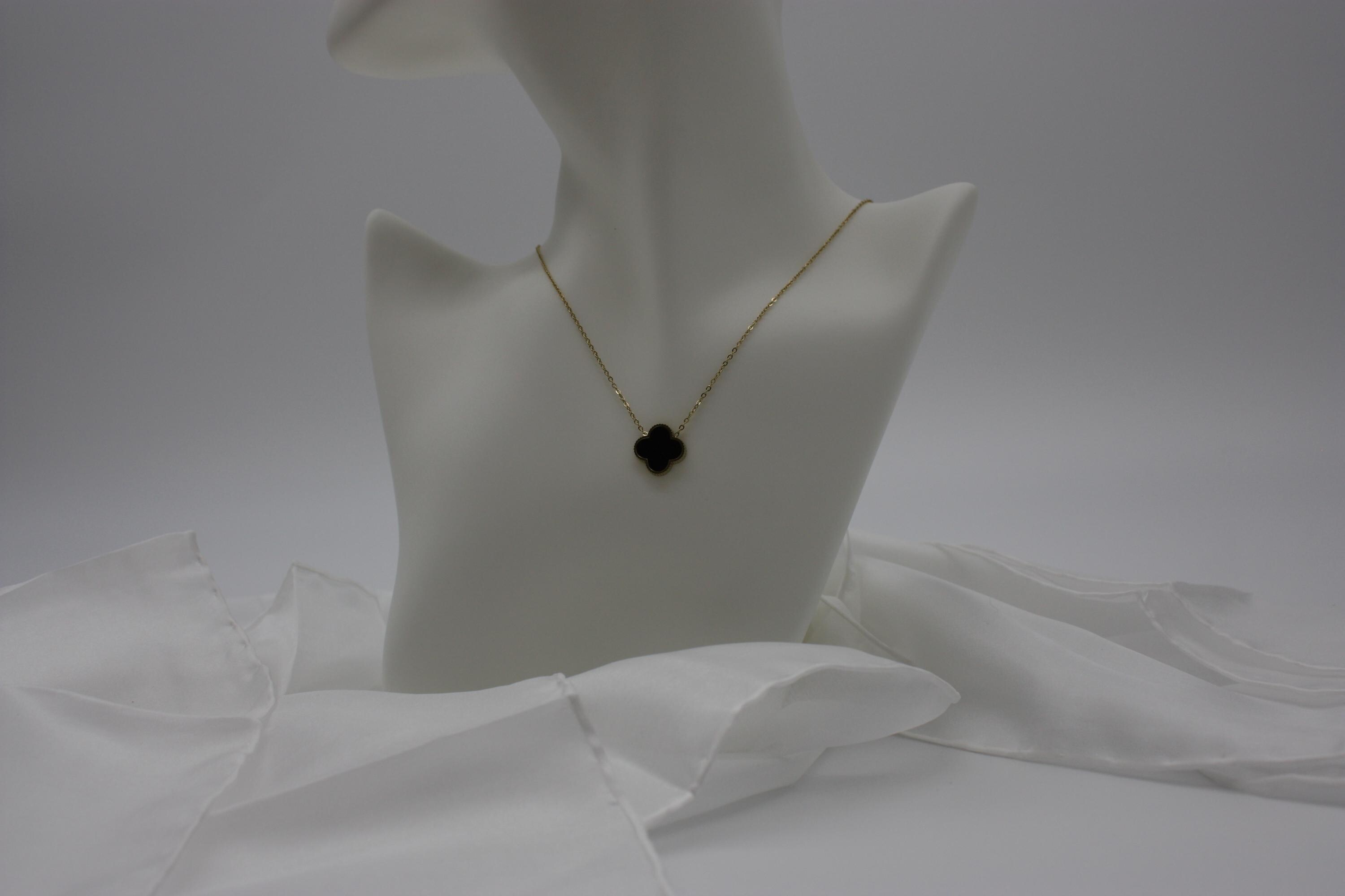 Louis vuitton clover necklace - Etsy 日本