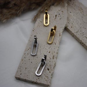 Minimalist hoop earrings with geometric pendant | Gold and silver earrings for a modern look