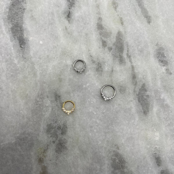 Silver or gold septum piercing, length 8 or 10 millimeters, made of gold-plated 316L surgical steel/plated brass