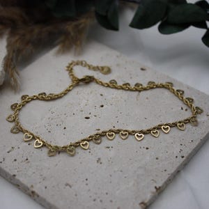 Gold Anklet with Heart Charms – Adjustable Stainless Steel Foot Jewelry for Women, Dainty Summer Gift, Nickel-Free & Lightweight