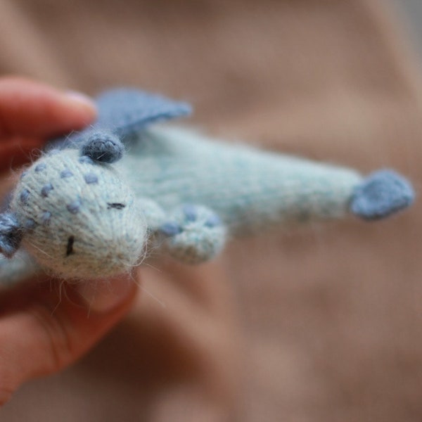 Small knitted dragon toy, Unusual toy as a new year gift, Stuffed knitted dragon toy, Pocket toy, Finished knitted newborn toy