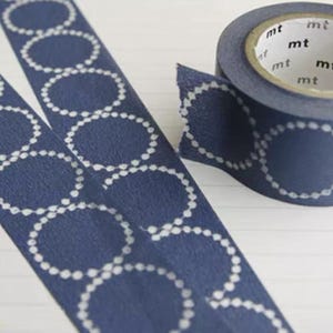 MINA21# Rare Find Tambourine Petit Navy Circle Masking Tape, mt x minä perhonen Journal Decor Masking Tape, 25mm X 10m, Made in Japan