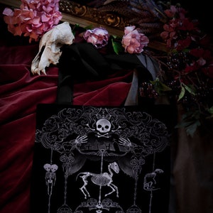 sac fourre-tout en toile « Cemetery-go-round »