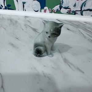 Small Vintage Porcelain Cat Figurine