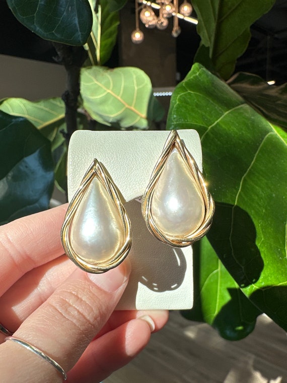 Pear Shape Mabe Pearl Earrings, 14 Karat Yellow Go