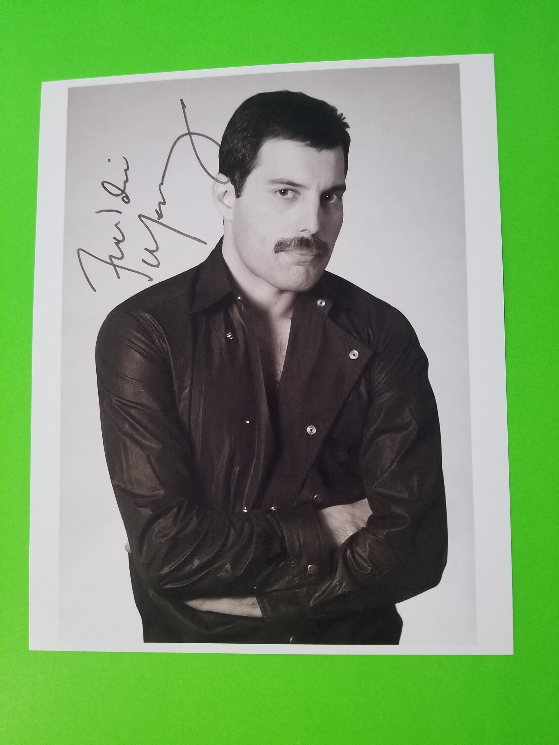 QUEEN - FREDDIE MERCURY SIGNED ORIGINAL A4 PHOTO PRINT MEMORABILIA - Foto 11