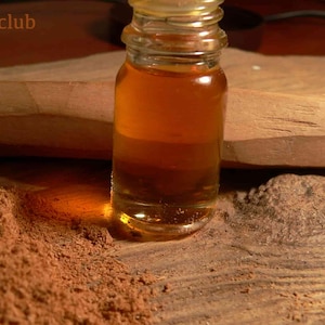 Natural Pure Wild Mysore Sandalwood Oil – The Aroma of Ancient Traditions