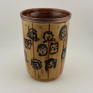 Taza de cerámica hecha a mano inspirada en la frase "Para tu eternidad".